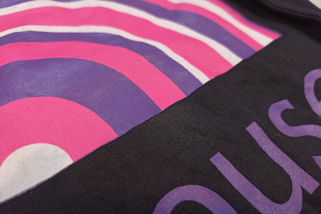 Nadruk na koszulce tęcza